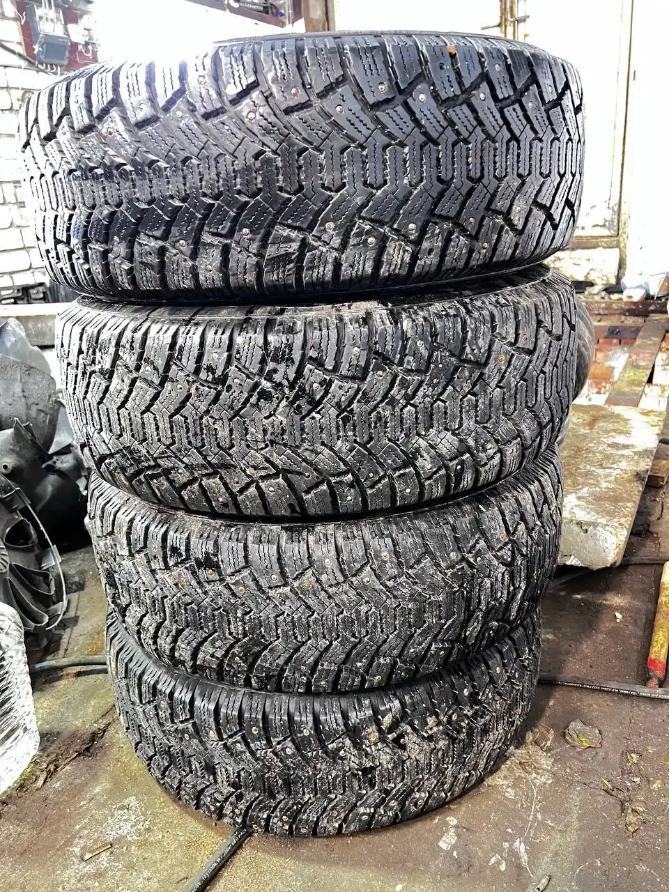 Шина 215/65R16
