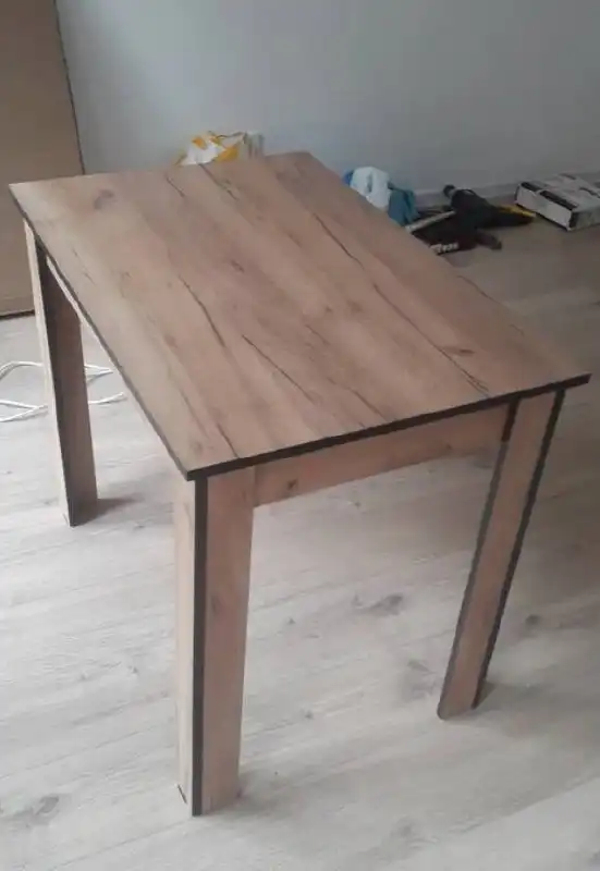 Продам новый кухонный стол