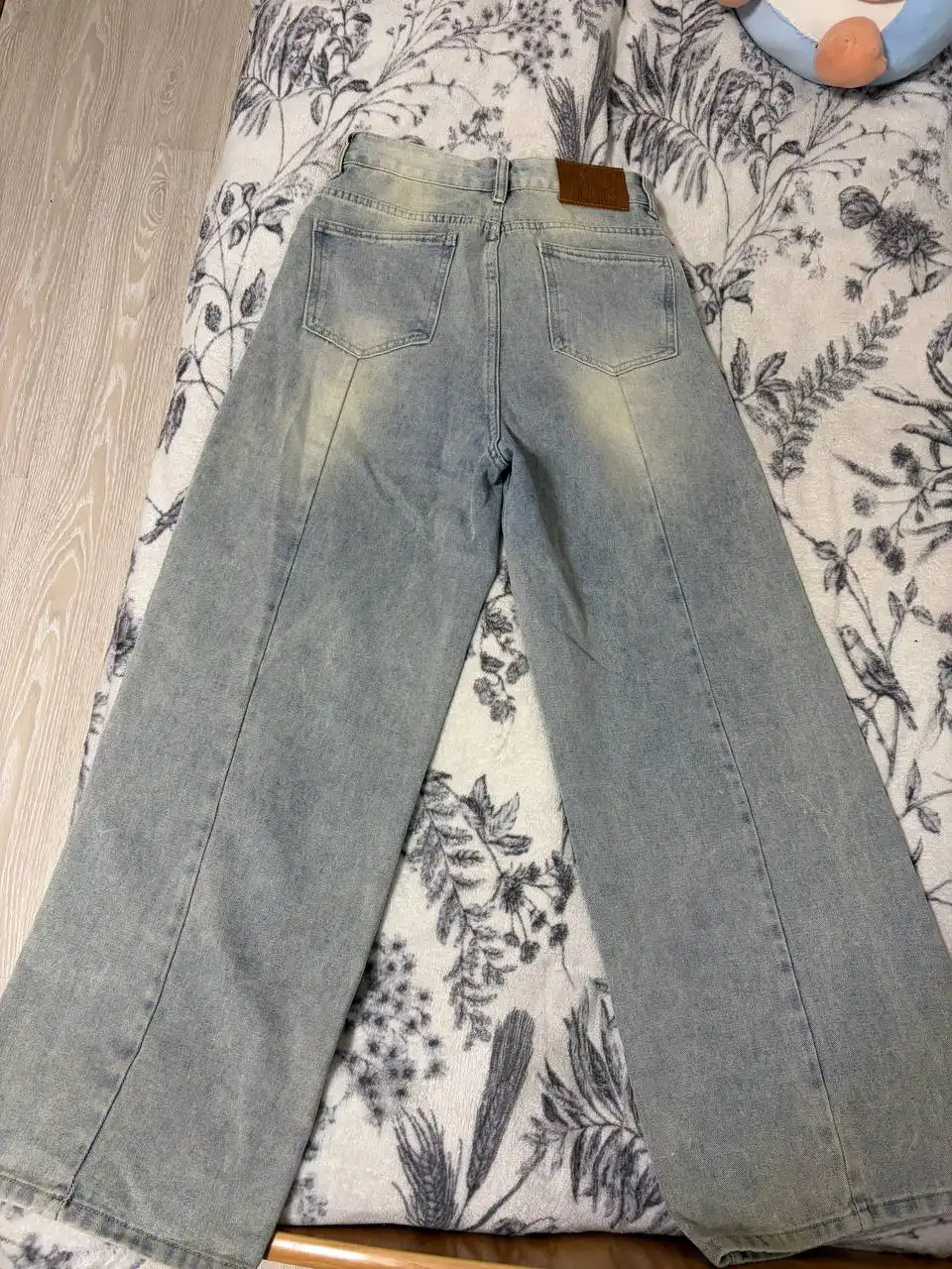 Продажа джинсов