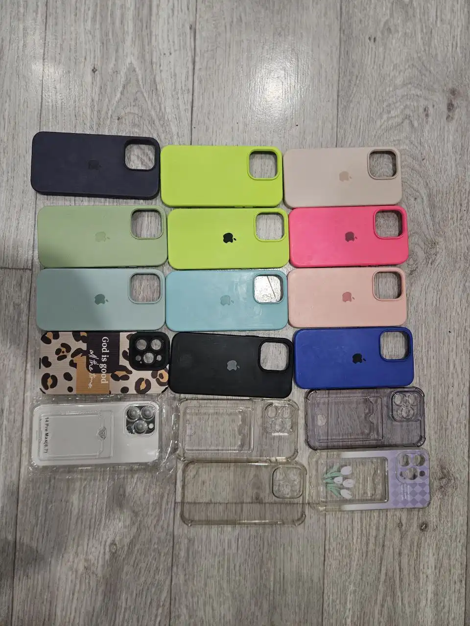 Чехлы на iPhone 14 Pro Max 19 шт