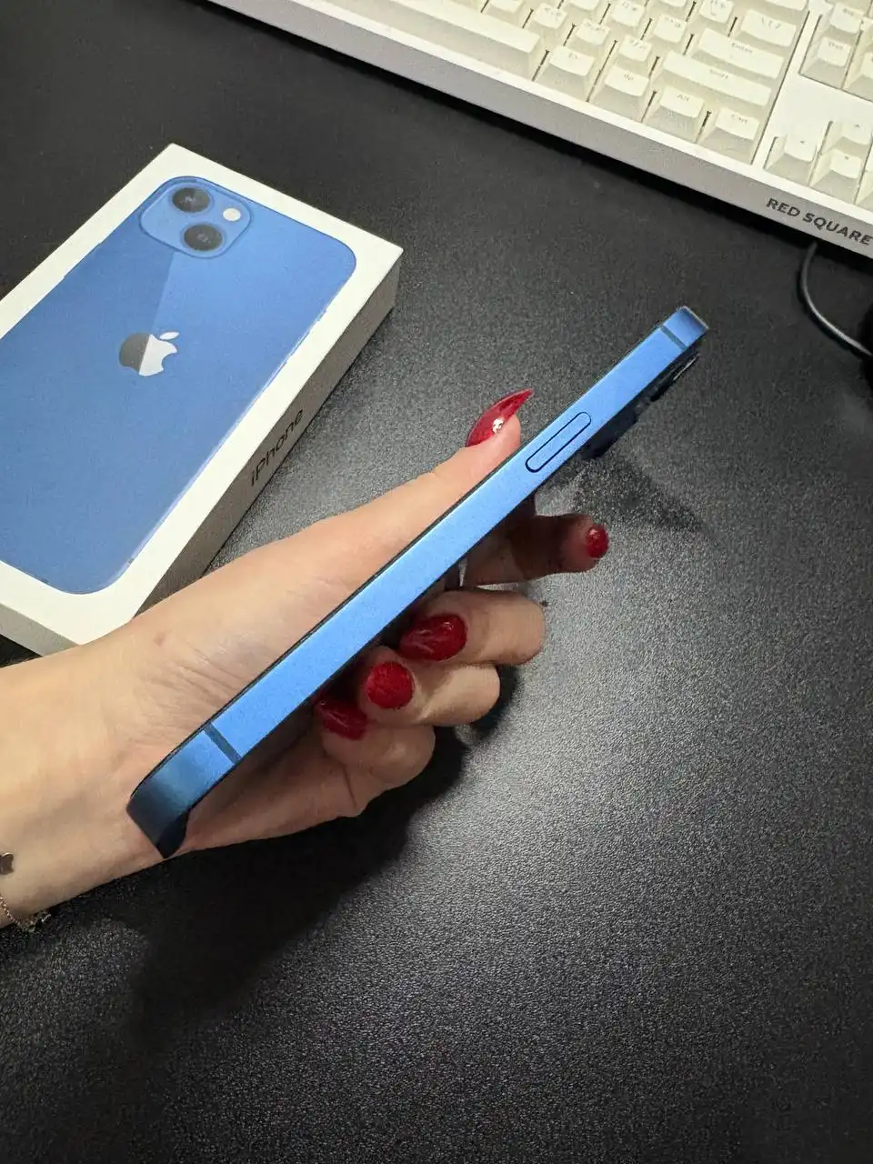 Продам iPhone 13 128гб