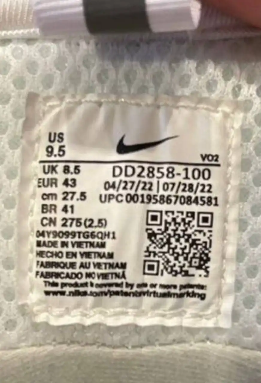 Ботинки Найк размер 43 новое состояние