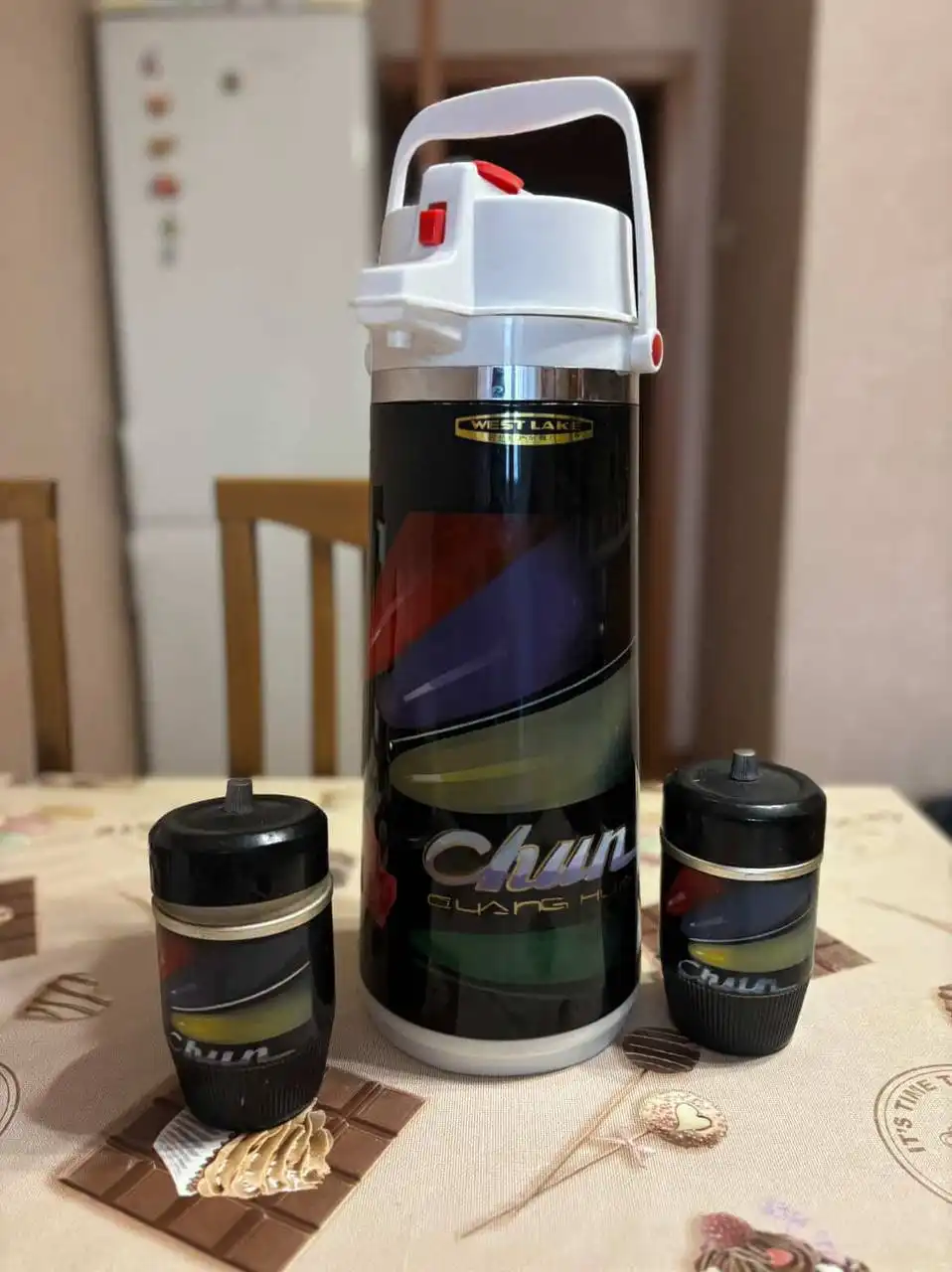 Термос с кружками КНР времен СССР