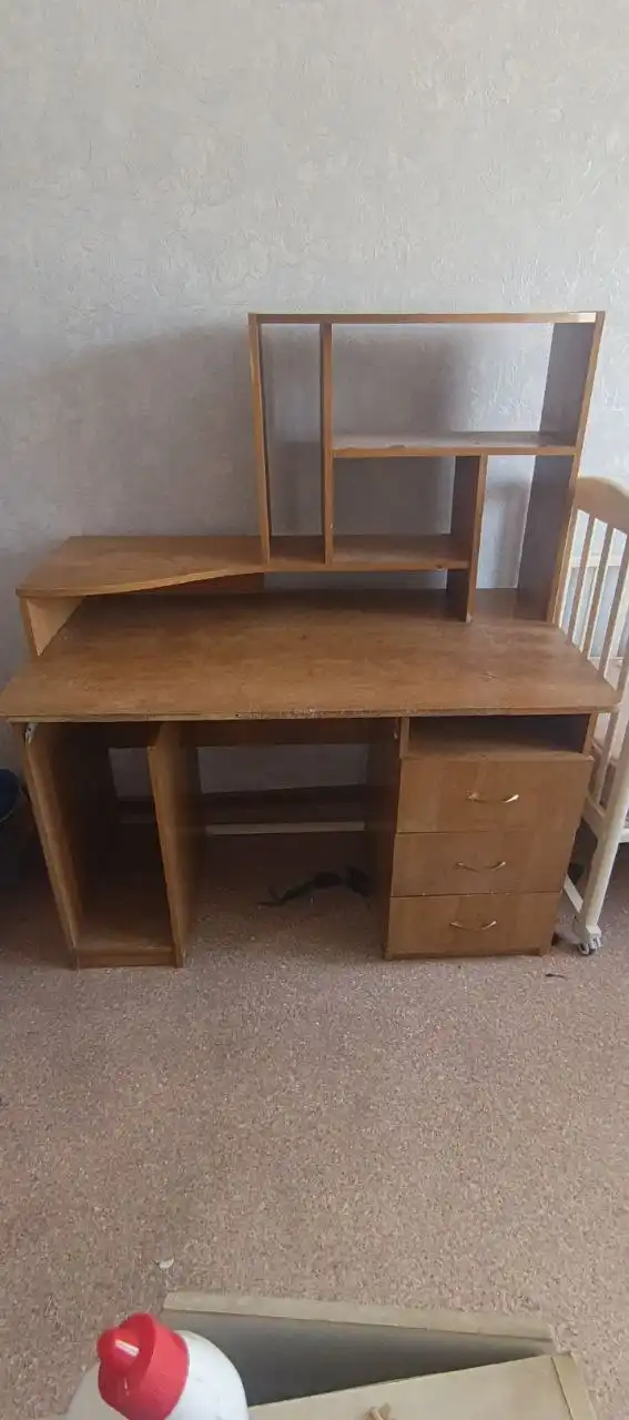 Компьютерный стол в Антипихе - Для дома и дачи в Антипиха