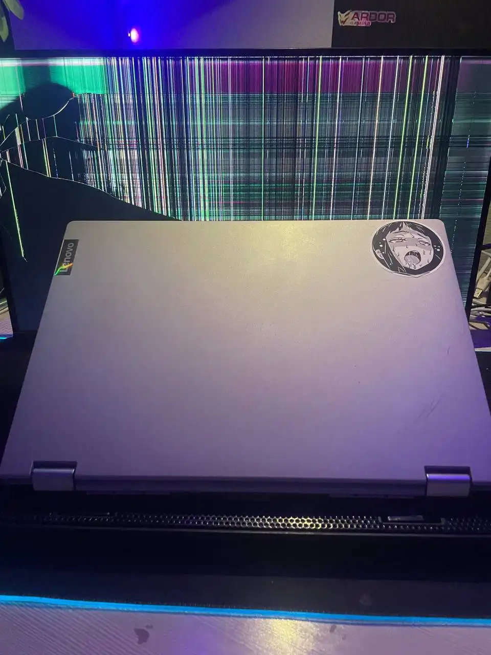 Продам комплект: Ноутбук Lenovo ITPad и iPhone 11 64 GB - Электроника в Чита