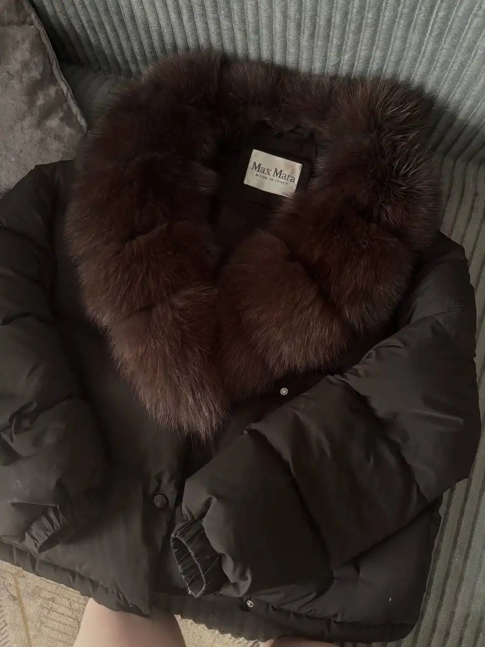 Продажа теплой пуховой куртки с мехом - Верхняя одежда (Одежда) в Чита