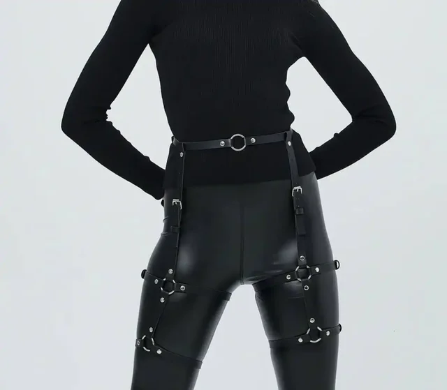 Продам портупею, маску, крылья и туфли - Мужская одежда в Чита