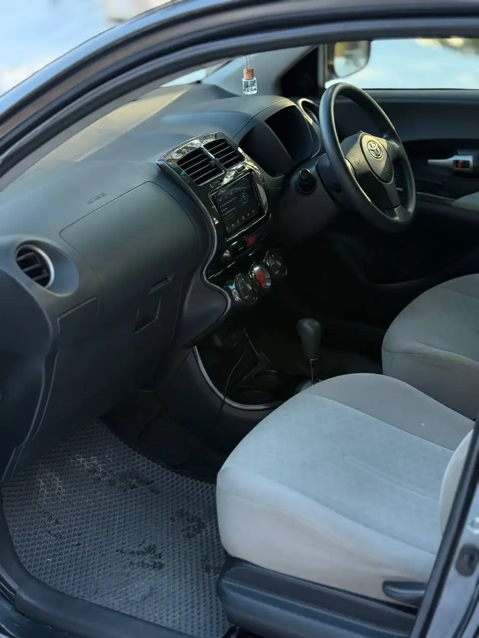 Продажа Toyota Ist 2008 года - Легковые автомобили (Авто) в Дарасун