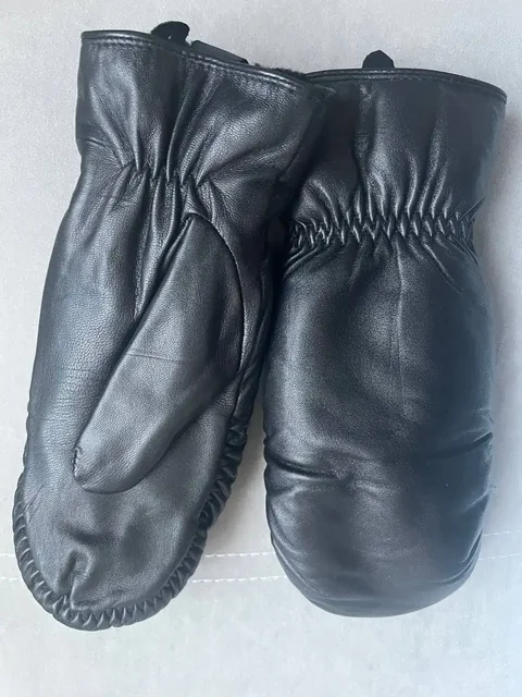 Варежки из натуральной кожи с мехом - Аксессуары в Чита