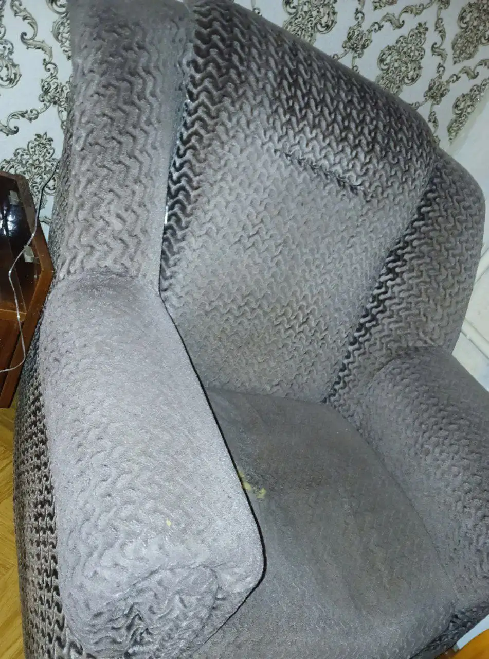 Отдам кресло, самовывоз центральный район - Мебель (Барахолка) в Чита