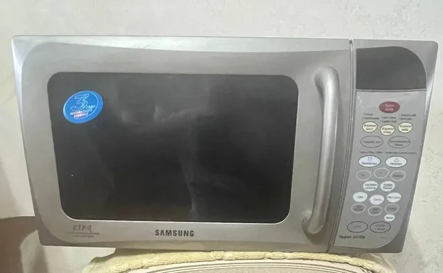 Продам микроволновку Samsung б/у - Электроника в Чита