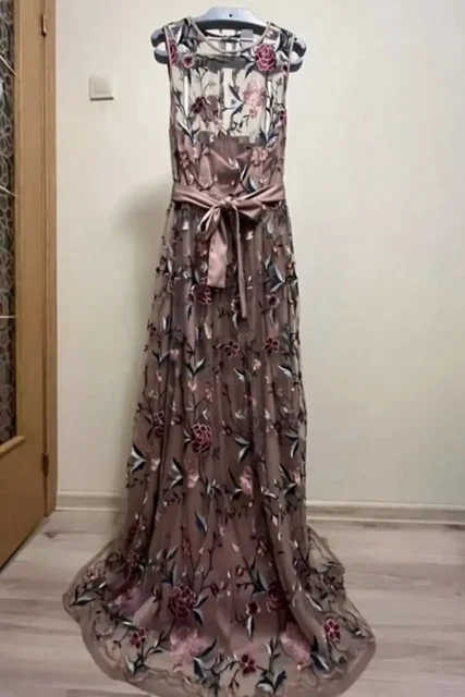 Продам вечернее платье размер 48 бренд 1001 Dres - Одежда в Чита