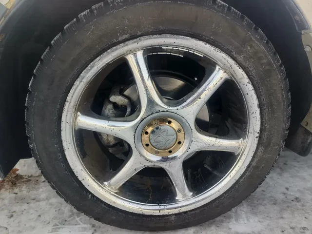 Продам комплект Литья 5/114.3 R17 с зимней резиной - Авто в Неизвестно
