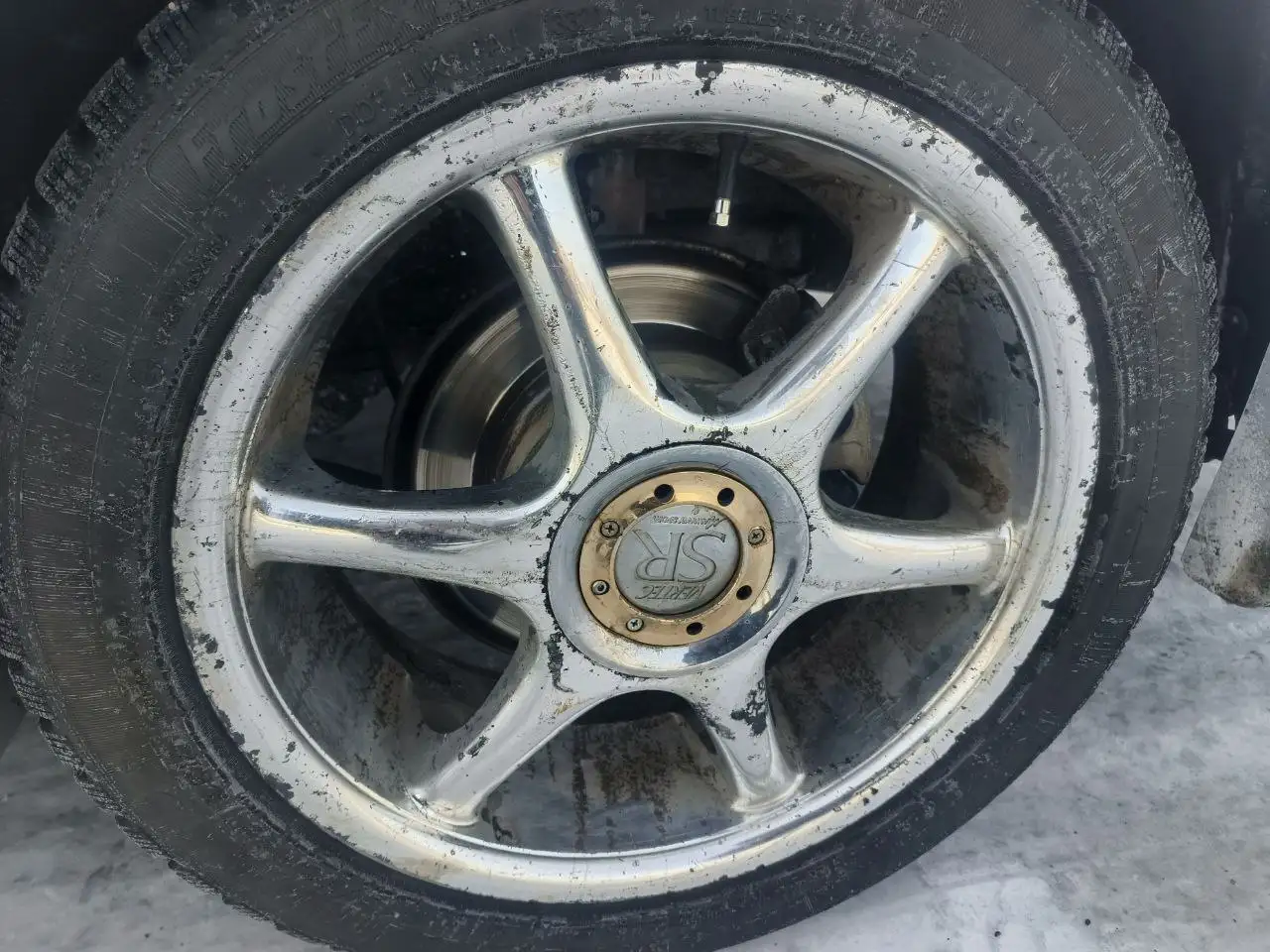 Продам комплект Литья 5/114.3 R17 с зимней резиной - Шины и диски (Авто) в Неизвестно