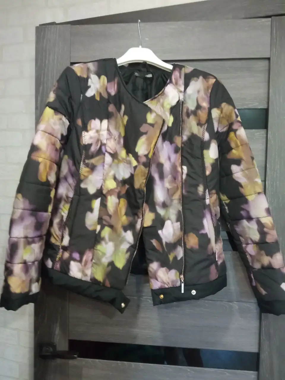 Продажа курток размер 42-44 - Верхняя одежда (Одежда) в Чита