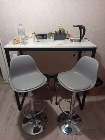 Продам барный стол со стульями - Мебель в Чита