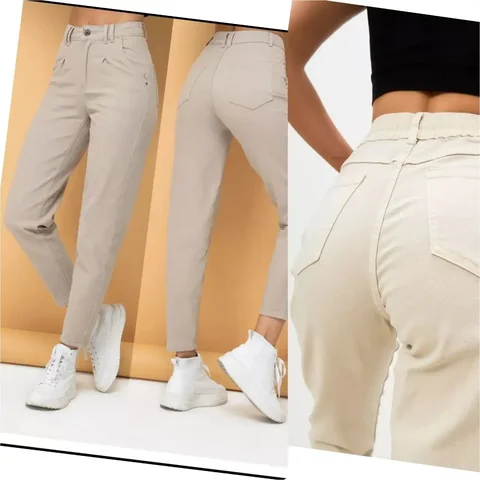 Светлые брюки прямого кроя минималистичного стиля - Брюки в Чита