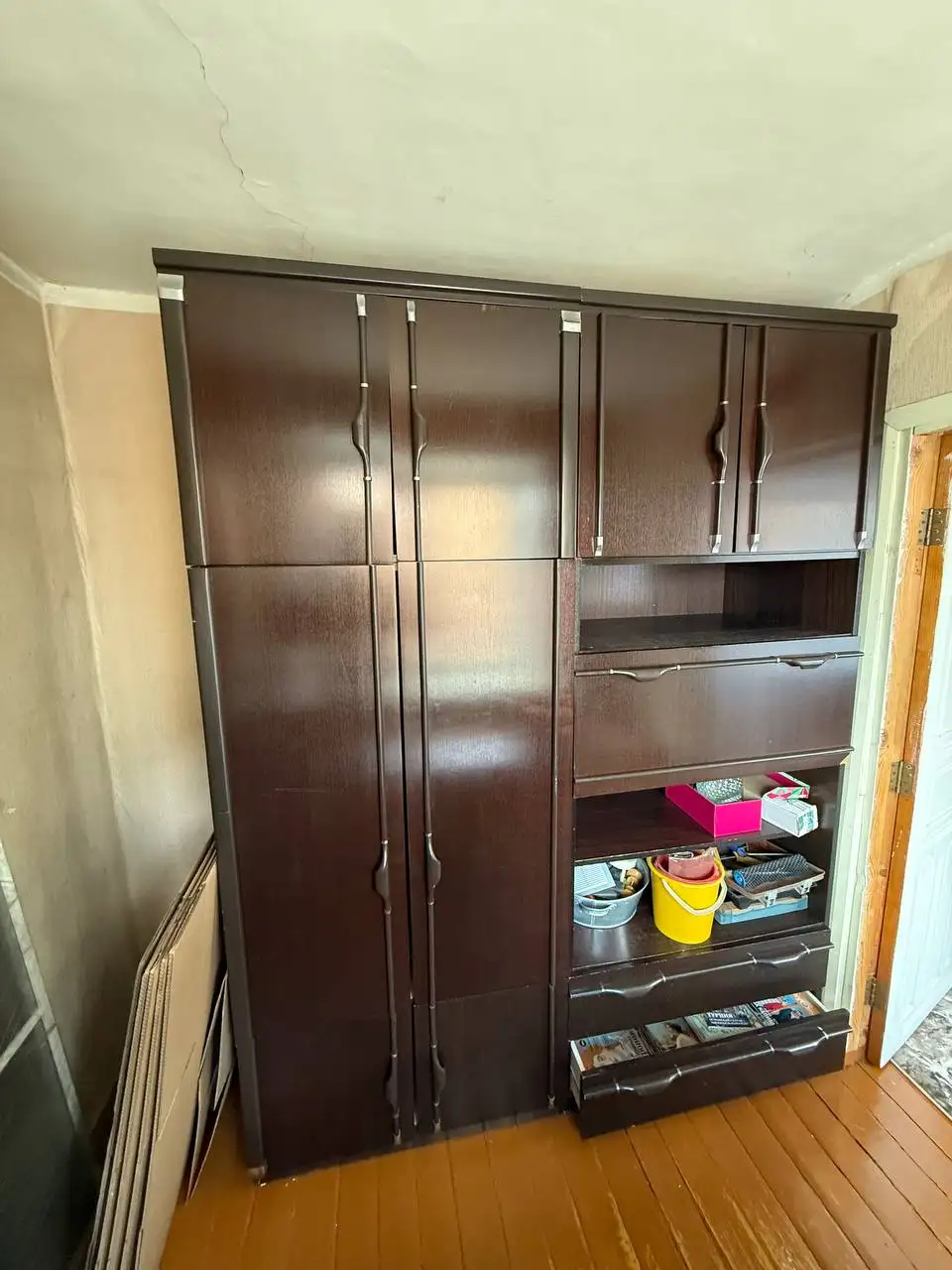Продам большой вместительный шкаф - Мебель (Для дома и дачи) в Неизвестно