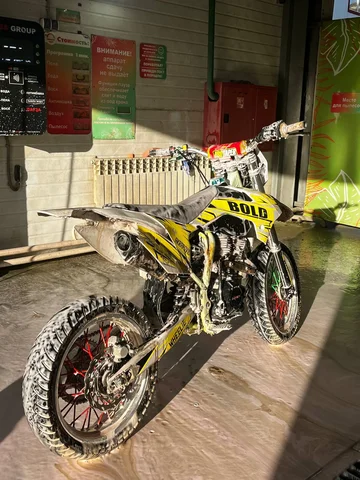 Обмен или продажа мотардов 17-17 на эндуро колеса 21-18 - Диски и шины в Чита