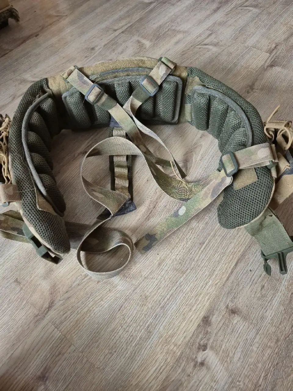 Продажа шлема Атлас 30000к - Защитное снаряжение (Барахолка) в Чита