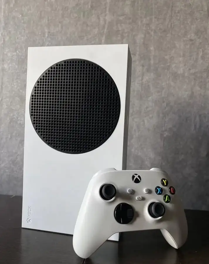 Xbox Series S 512ГБ в Чите - Игровые консоли и аксессуары (Электроника) в Чита