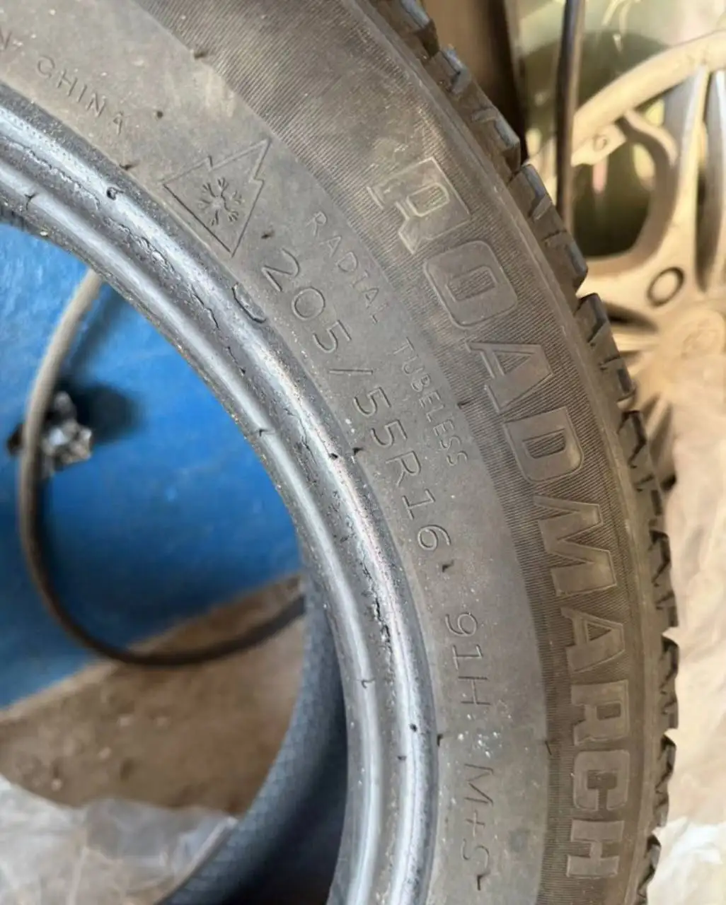 Зимние шины RoadMarch SnowRover 966 205/55 R16 - Шины (Авто) в Чита