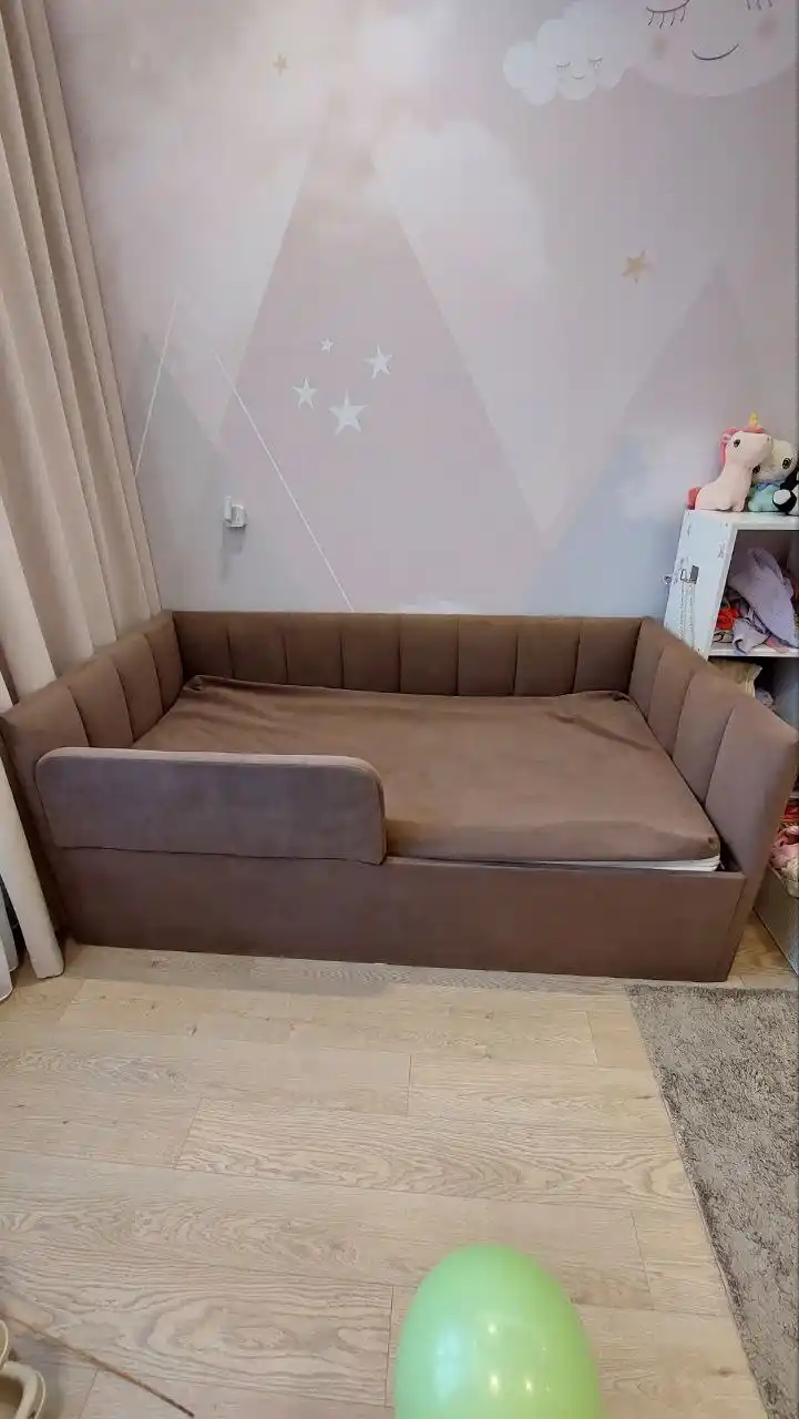 Продается детская кровать с матрасом - Товары для детей в Казань