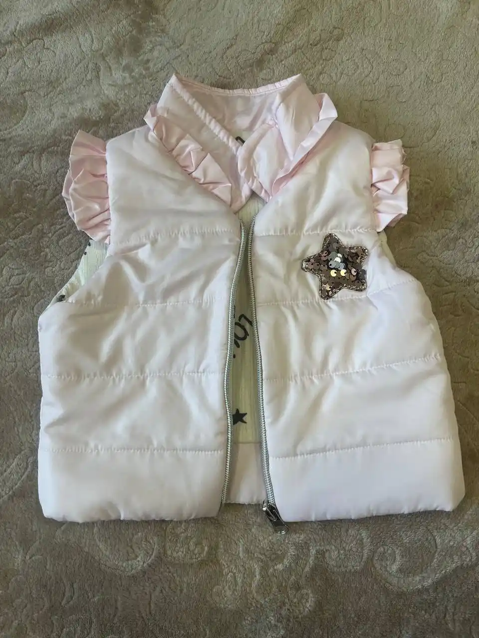 Жилетки бу в состоянии новых - Одежда в Казань