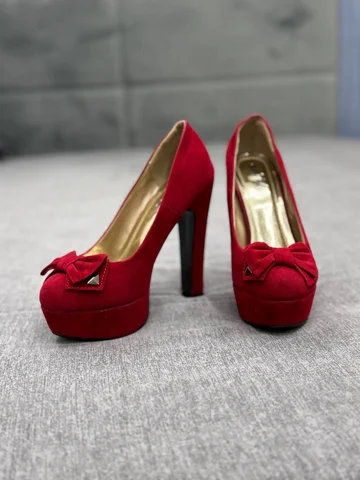 Туфли 35 размера в идеальном состоянии - Одежда в Казань