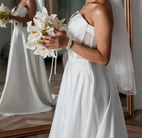 Свадебное платье с фатой - Одежда в Казань