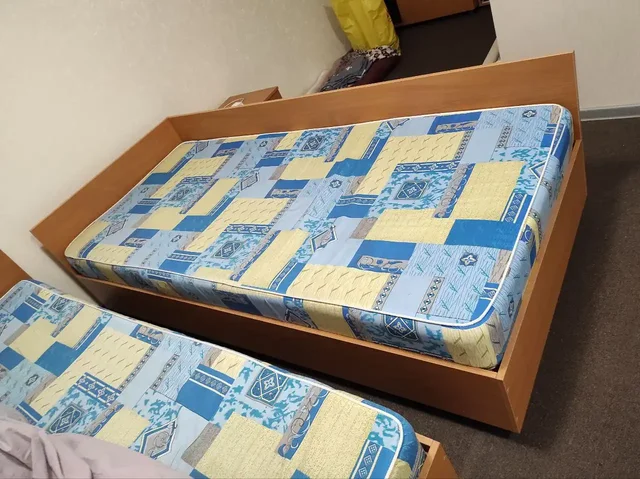 Продажа односпальных кроватей с матрасами - Для дома и дачи в Казань