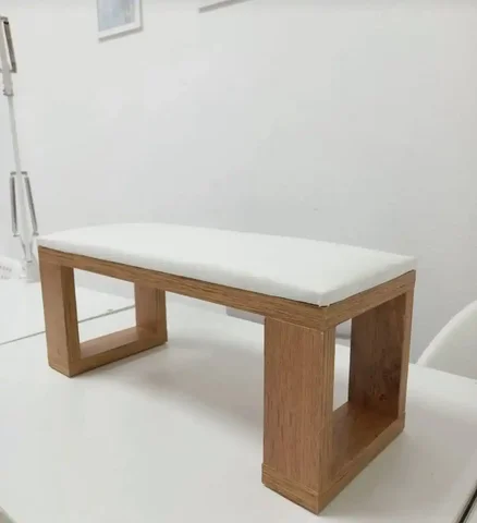 Продажа маникюрных подставок - Одежда в Казань