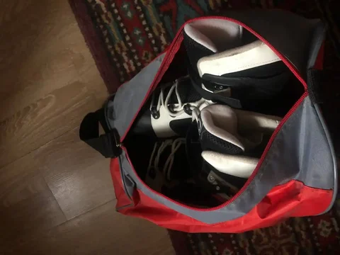 Продам коньки 42-43 размер - частное объявление в Казань