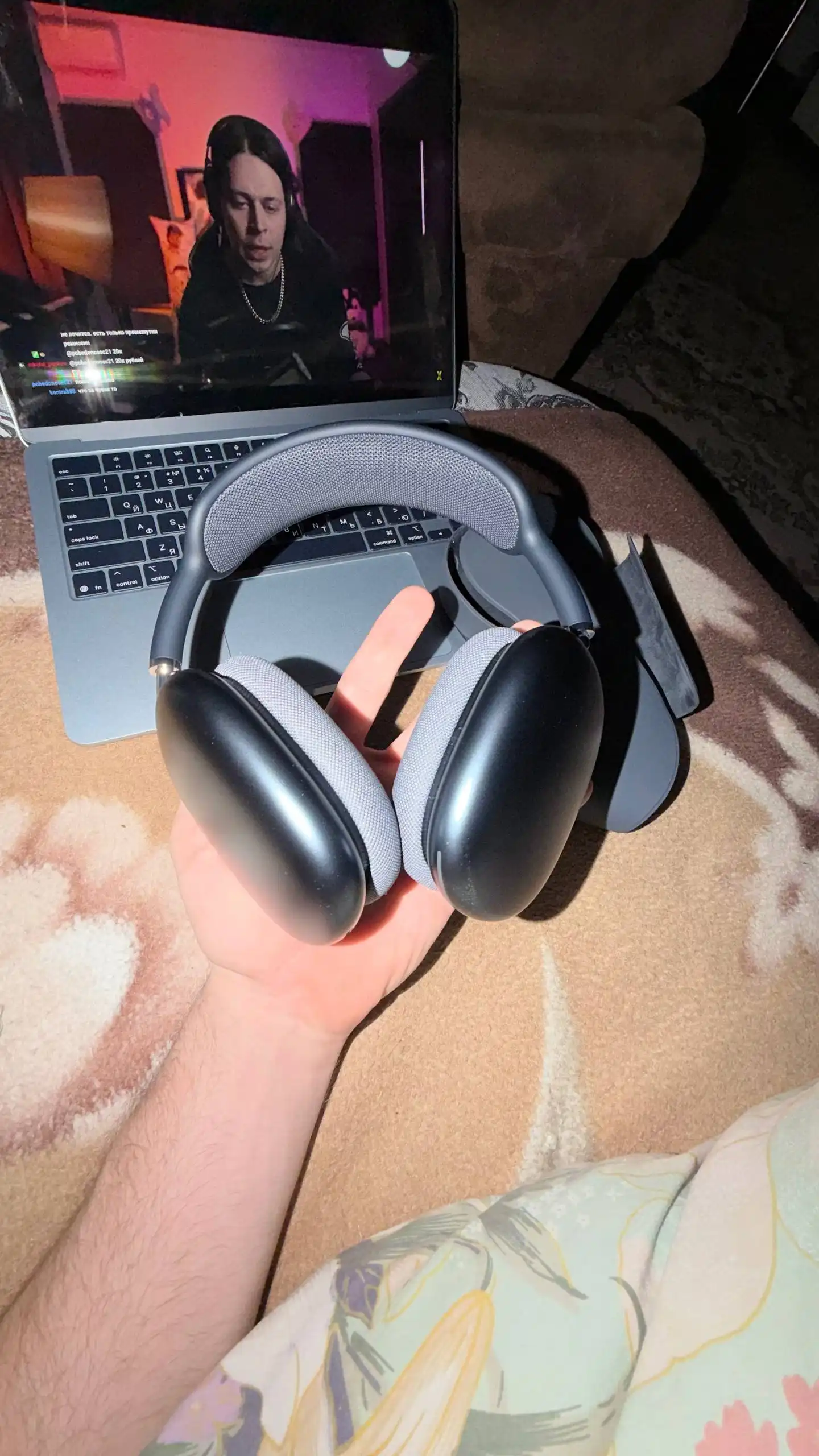 Продам наушники AirPods Max black (оригинал)