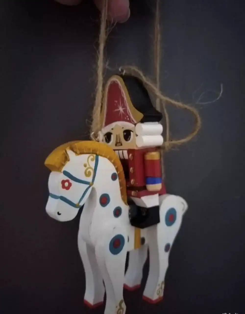 Щелкунчик на елку