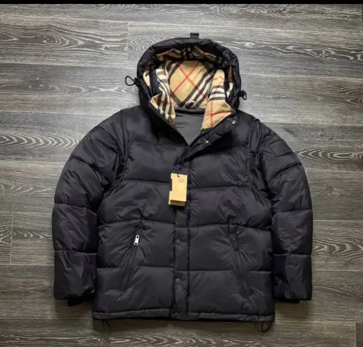 Продажа куртки Burberry размер М