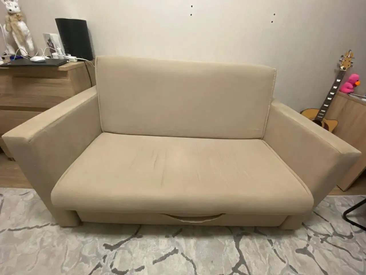 Диван раскладной с ящиком для вещей