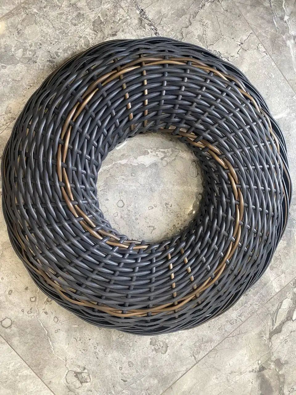 Венок из ротанга новый