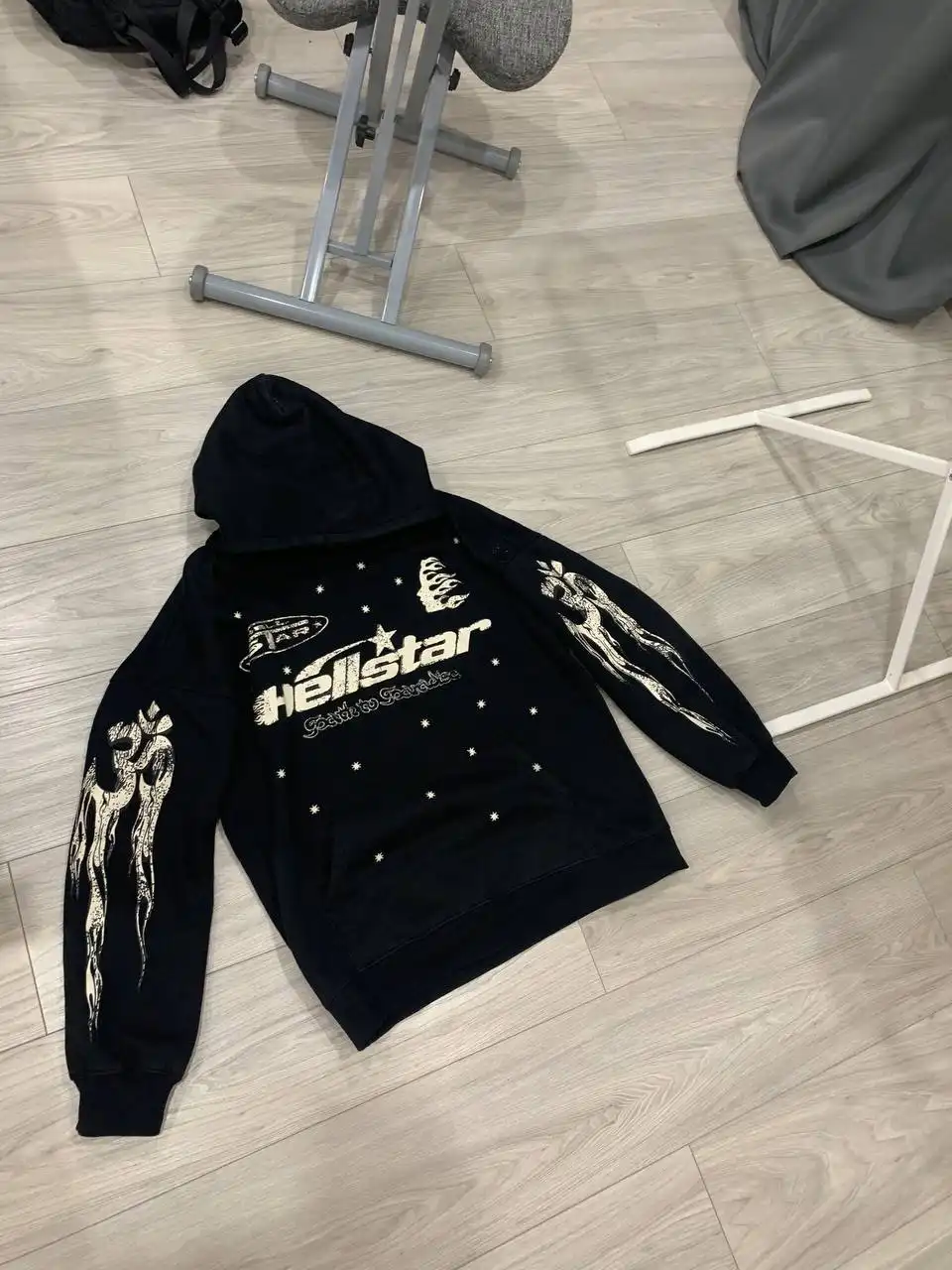 Продам худак Hellstar размер 48(M)