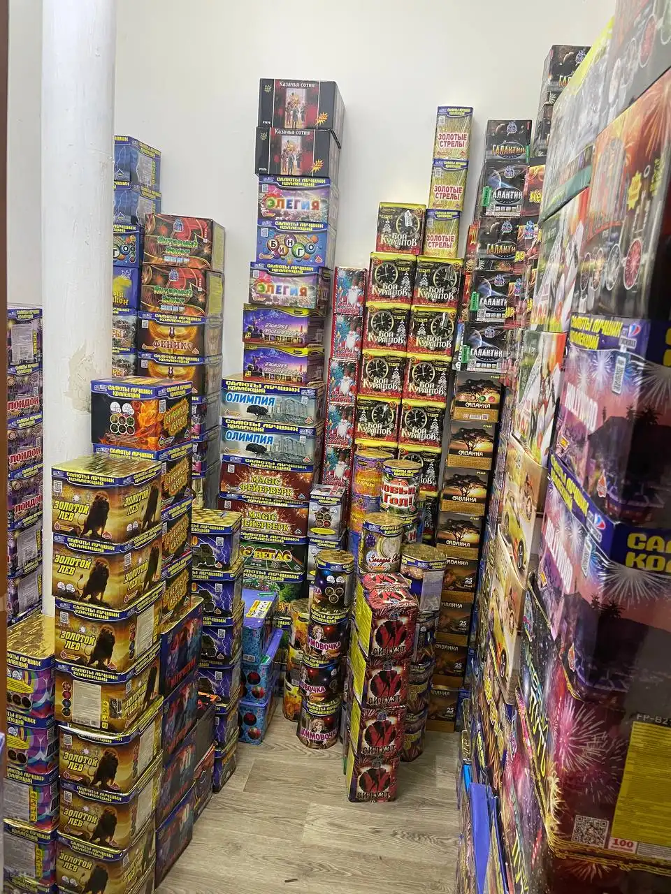 Продажа сертифицированных салютов в Казани