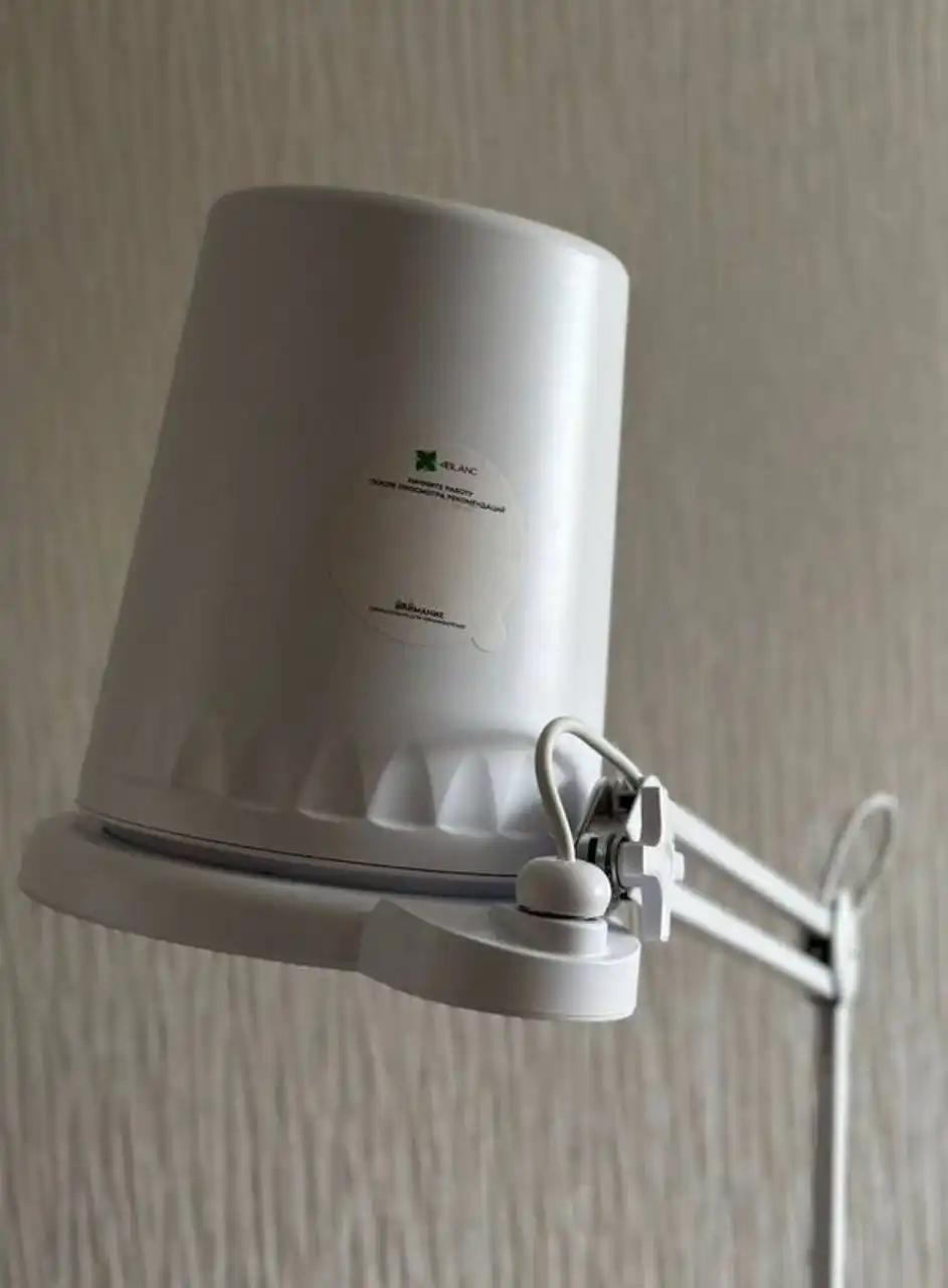 Продам маникюрную вытяжку 4blank