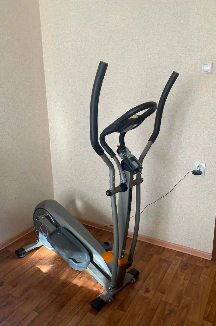 Продажа эллиптического тренажера в отличном состоянии