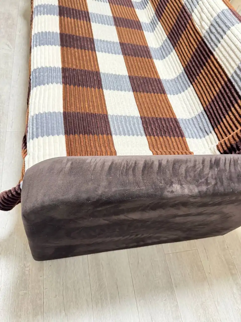 Отдам бесплатно диван