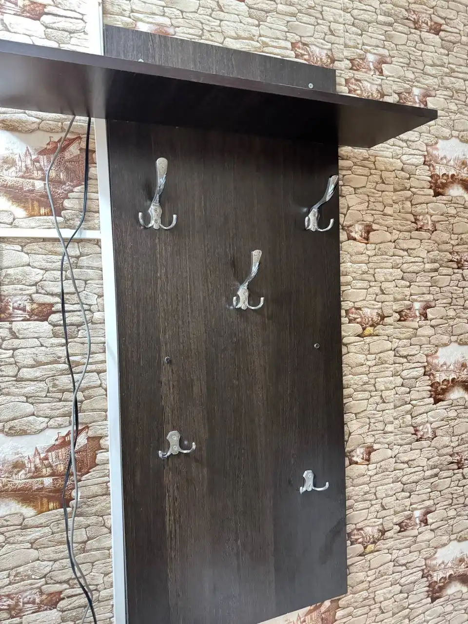 Вешалка настенная и подставка для обуви