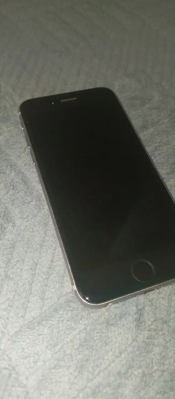 Продам айфон 6s