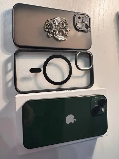 Продам iPhone 13 128GB с аккумулятором 76% - Фотоаппараты в Казань