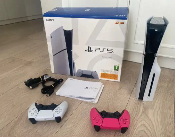 PlayStation 5 Slim с дисководом и комплектом - Игровые консоли (Электроника) в Казань
