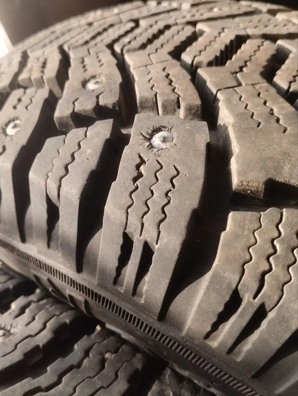 Продажа зимних шин 14 и 13 диаметра - Шины и диски (Авто) в Казань