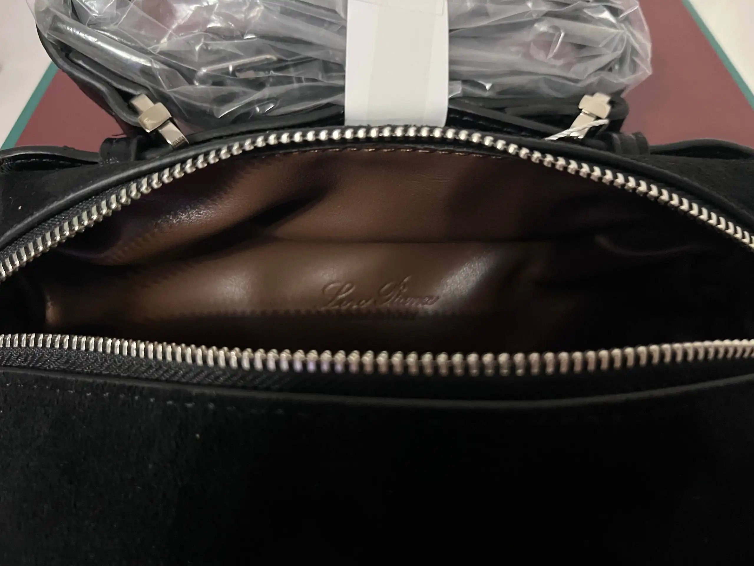 Женская сумка Loro Piana из велюра - Сумки и аксессуары (Одежда) в Казань