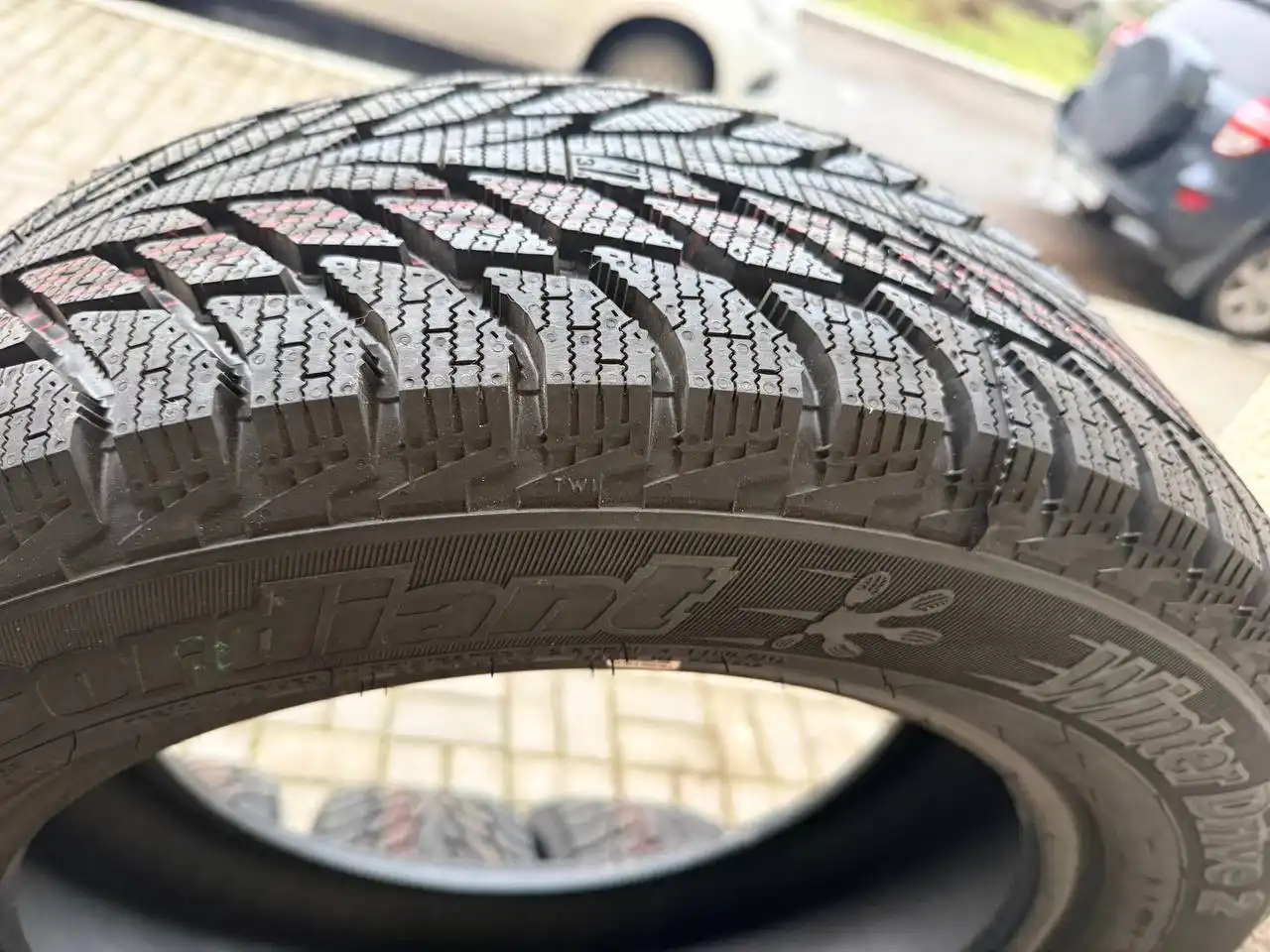 Продам комплект новых зимних шин Cordiant Winter Drive 2 - Шины и диски (Запчасти) в Казань